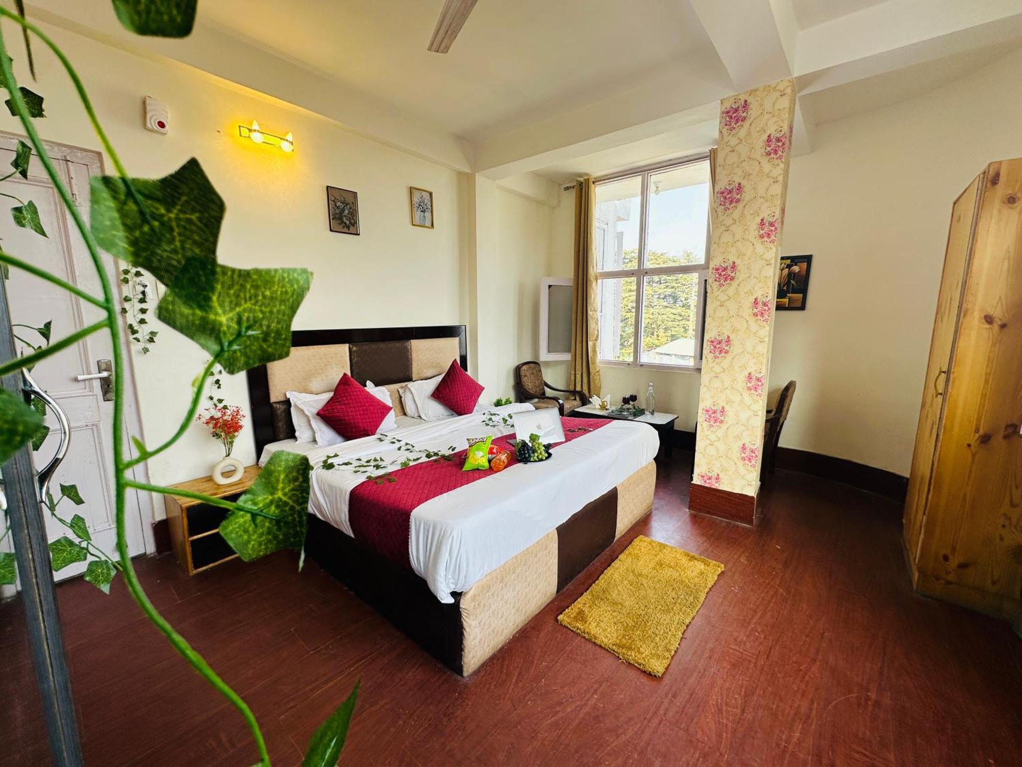 Hotel Mini Switzerland In Dalhousie Exterior photo